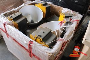 59 · PALLET BOX OF HILBAY WORKSHOP LIGHTS- USED ( 171967-16 )