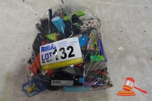 132 · BAG OF 100 LIGHTERS