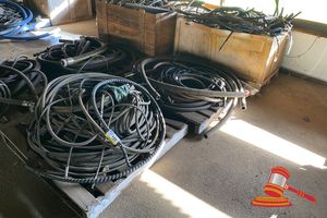 129 · 1 X CRATE AND 2 X PALLETS OF ASSORTED HYDRAULIC HOSES. ASSORTED SIZES AND LENGTHS