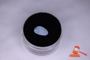 32 · DOUBLET OPAL, FREEFORM CUT, 1 CTS