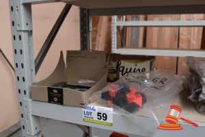 59 · BUNDLE WITH DREMEL WITH EXTENSION, 4x CORNER CLAMPS AND 27 PIECE OSCILLATING TOOL SET