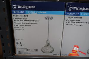 352 · WESTINGHOUSE LIGHT PENDANT, CHROME FINISH WITH CLEAR HAMMERED GLASS, ADJUSTABLE CORD LENGTH UP TO S0", CODE: 6328735