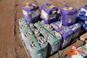 9X ROYAL BARRIER FLUID GT22 20L, 9X INGERSOLL RAND ULTRA COOLANT 20L