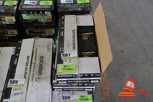167 · BOX OF BLACK HACK BATTEN SCREWS, 100mm x 4G x 10 TPI x 6 PACK x 100 SCREWS PER PACK BH 420 QTY 2 BOXES