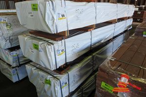 65 · PACK OF JARRAH OVERLAY, FEATURE, 130 x 13, 210 LM, PACK# 320028844, TRANSPORT DIMS- 3 MT x H 550 x W 350