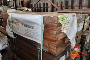 72 · JARRAH SKIP DRESSED, STD & BTR, 190mm x 36mm, 37LM, RANDOM LENGTHS, QTY 0.281M3 (L1700 x W400 x D500 TRANSPORT SIZE ONLY APPROX) (PACK# 2479738)