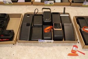 98 · 10 X ASSORTED PORTABLE POWER BANKS INCLUDING MARKED VOLKANO, CYGNETT & AMBRANE. ASSORTED WATTAGE & VOLTAGE. UNTESTED