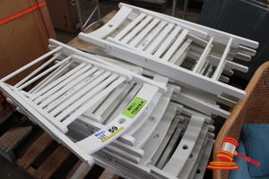 59 · APPROX 21 X WHITE WOOD FOLDOUT EVENT CHAIRS
