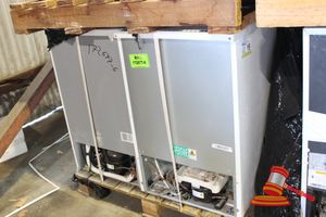 19 · 1 X WHIRLPOOL REFRIGERATOR, MODEL: WRO 12SW, 3 X BAR FRIDGES (BRAND UNKNOWN) APPROX 850MM H X 490MM W X 560MM D ON A PALLET, SOME MARKS (UNTESTED)