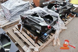 59 · 1 X CAT C7.1 ENGINE COOLER & FAN ASSEMBLY, (POSS UNUSED), APPROX; 1.1M W X 650MM D X 470MM H, ON A PALLET