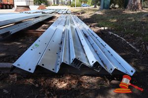 Loose/Unstrapped Bundle Galv Steel Z Purlins, Approx 200mm-12pcs At 10.9m