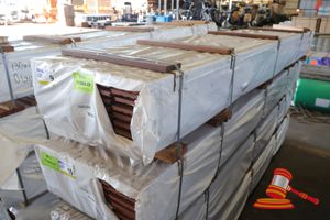 Pack Of Jarrah Overlay, Fj Feature, 130mm X 013mm, 57.95m2, 215lm, Random Lengths, 41.44m2 With A 5mm Gap (L2.960mt X W450mm X H350/400mm, 350kg Weight Approx Transport Size) (Pack# 320029836-20)