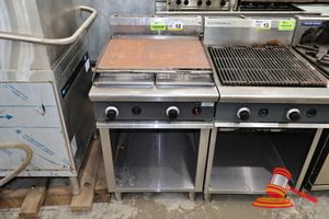Cobra Hotplate Grill. 2 Burner. Nat Gas. Approx 600 X 800 X H1100mm, Untested