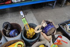 38 · 1 X BUCKET WITH BULLIVANTS CHAIN BLOCK, 5000 KG RATED CAPACITY, 1 X BUCKET WITH BEAVER LEVER HOIST, LEVELLOCK, 3.2T RATED CAPACITY, 16MM DIA. GRADE 80 CHAIN