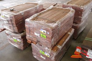 Pack Of Jarrah Decking 86 X 19 X 900mm, Feature, 108 Lm, Pack# 320028693, Transport Dims - L 900 X H 450 X W 500.