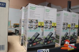 215 · 4x VEGETABLE CHOPPERS, UNOPENED