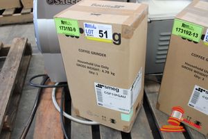 51 · 1 X SMEG COFFEE GRINDER, MODEL: CGF11PGAU, GROSS WEIGHT: 4.78 KG (POSS UNUSED, BOXED)