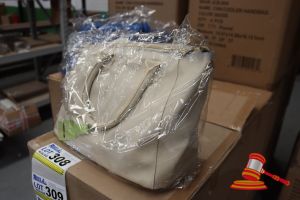 326 · BOX OF WINE COOLER BAGS