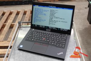 Lenovo T480s, 14 Inch Touch Notebook, Intel Core I5 8250u 1.60ghz, 8gb Ram, 256gb Ssd / No Os, Sn: Pc14s04h / An:Itt26376, Untested ( Some Marks / No Charger )