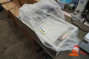 124 · DONUT FRYER 12LT (UNUSED)