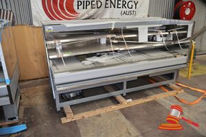 615 · 1 X HUSSMANN COMMERCIAL REFRIGERATED DISPLAY CASE, 3 TIER, SILVER, END SECTION. MODEL: DM13-4M3-3C0RRM, TYPE: RS3-FC, SN:02347. REQUIRES REMOTE REFRIGERATION SYSTEM. APPROX 2490 X 1070 X H1330MM. UNTESTED, ON TRANSPORT PALLET