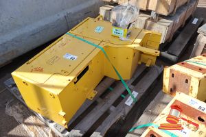 50 · 1 X KOMATSU DOZER D275A, D275AX FENDER COVER LH, P/N: 17M - 54-5521
