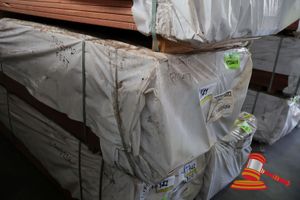 141 · 130 x 020 DECKING JARRAH FEATURE APPROX 408LM RANDOM LENGTHS (PACK NO-310000659) TRANSPORT DIMS- L5.6 x W.500mm x D.500mm