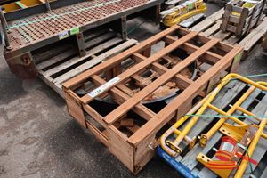 1 X Hitachi Ex5600 Band For Trave Transmission Guard, P/N: 8095401, Approx; 1.3m W X 190mm D, Some Marks, In A Crate