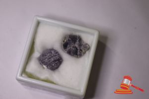 PURPLE SAPHIRE, 60 CTS