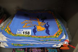 158 · BUNDLE OF COLOURFUL CUSHION COVERS, 40 x 40cms