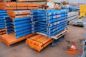 67 · Qty of Heavy Duty Longspan Shelving 15 @ 1829mm high frames 32 @ 2743mm long beams