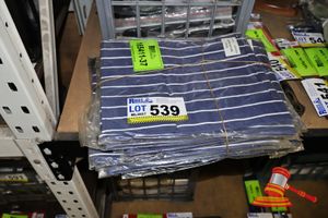539 · BUTCHER STRIPE BIB APRON (10)