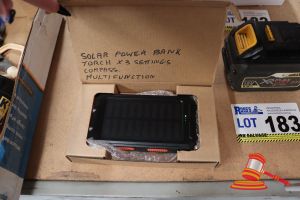SOLAR POWER BANK TORCH, 3x SETTINGS/MULTI FUNCTION, UNTESTED