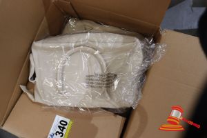 340 · BOX OF WINE COOLER BAGS