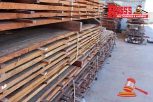 35 · BB200 - BLACKBUTT STANDARD AND BETTER GRADE MIXED SIZES PACK- 75x30mm, 110x27-30mm, 125x27-30mm - Rough Sawn aoards-@2.5-3.6m 186lm