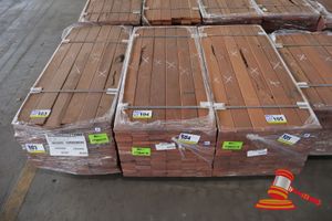 104 · PACK OF JARRAH DECKING 86 x 19, x 1.2MT, FEATURE , 144 LM, PACK# 320028698, TRANSPORT DIMS - L 1200 x H 450 x W 500.