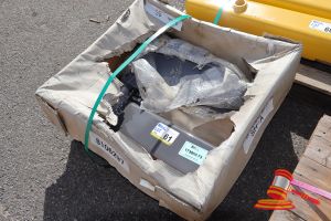 3 X Hitachi Construction Machinery Parts, Includes: P/N:8106297 Step, P/N:8108328 Bracket, P/N:8108437 Bracket, Suit Hitachi Construction Equipment, On A Pallet