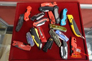 20 X Assorted Multipurpose Tools