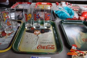 BUNDLE WITH 1x VINTAGE COCA-COLA TRAY AND 3x ASSORTED GLASSES