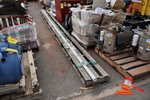 1 X PALLET WITH PVC PIPE, 1 X WHITE PVC PIPE APPROX 6MM X 6100MM