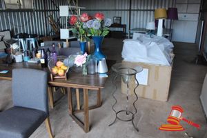 Assrted Vases And Fruit Bowls - 1 On Stand