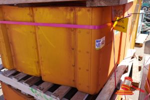 140 · MULTOTEC BEAM LINERS, 400X400X540, INCLUDES:APPROX 8 X LINER SQUARE BOTTOM DECK, YELLOW, DIMENSIONS: 1.2M X 1.2M X 700MM ON PALLET, WEIGHT: 300KG PER BUNDLE, MULTOTEC PART NO: 292656 (USED, SOME MARKS), (B9218372)
