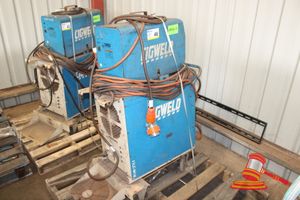 46 · Industrial Welder, Make: Cigweld, Model: Transmig 400HD, Serial: M0702280101, Electric 3 Phase 4 Pin Plug, with Wire Feeder, Condition: Untested