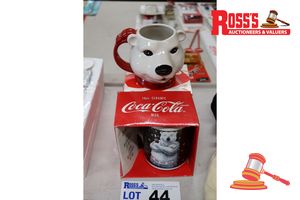 44 · 2 X COCA-COLA BRAND CERAMIC MUG, POLAR BEAR DESIGN, 16OZ, BOXED