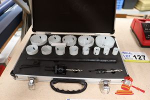 126 · UNIVERSAL HOLE SAW KIT