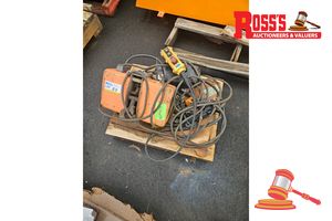 1 Tonne Hitachi Electric Chain Hoist (Ps1865)