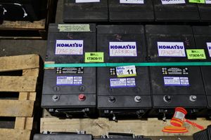 11 · 2 X KOMATSU BATTERY, 12V, 58D0601190, RC 440, CCA(A): 1425, REF.CA @0C; 1755, (UNTESTED), APPROX; 480MM D X 260MM W X 230MM H