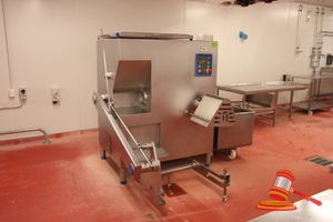 Omet Foodtech Mincer/Mixer With Attachments And Stainless Steel Mobile Bin. Model Tca-10car200. 3 Phase (Hard Wired). Overall Dimensions Approx 1500 X 1900 X H1800mm. Note: Removed From Service 24th July 2026. Purchaser To Provide Hiab For Loading