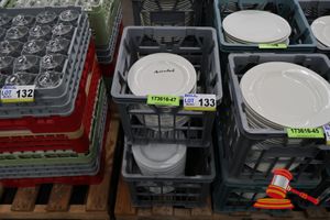 133 · APPROX 75 X PLATES/BOWLS , WHITE, ASSORTED, IN 3 X MILK CRATE