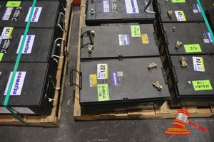 2x KOMATSU 12V BATTERIES, 8D-1000, ( 190H52-MF ) ( S44#RITM0714727, DR#1216 )